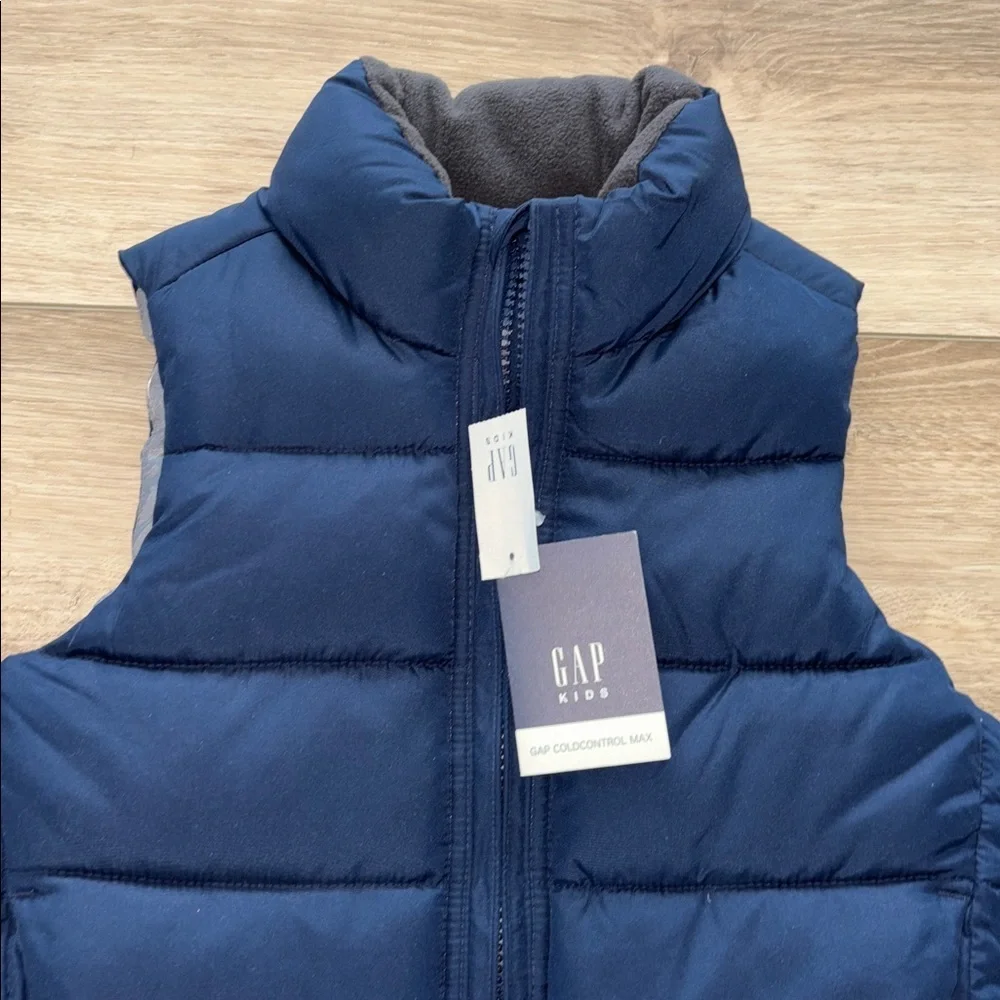 Gap Kids' ColdControl Max puffer vest in navy blue Size xsmall NWT